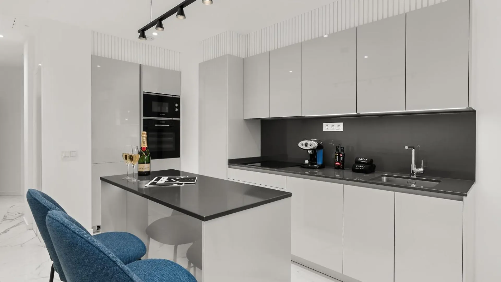 7 Luxury Suites By Karat Santa Cruz de Tenerife Apartman